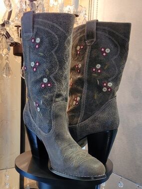 Anthropologie Seychelles Vintage 90s Western Embroidered Mid-Calf Boot Size 7